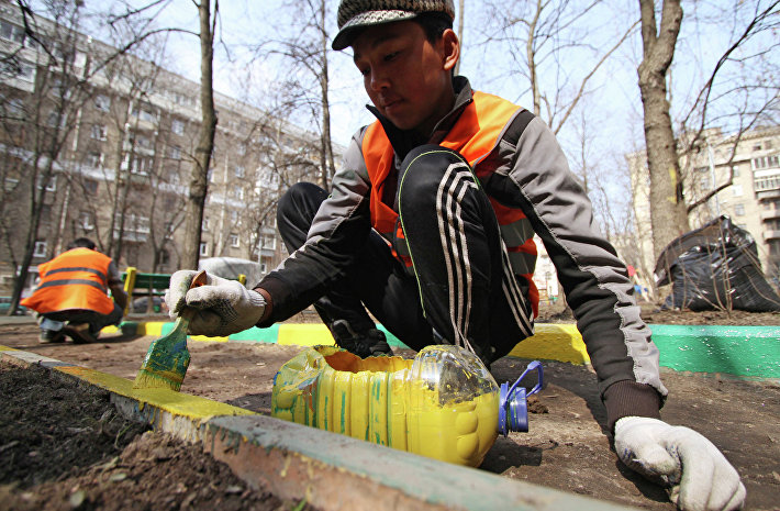 Власти Москвы в 2017 г планируют благоустроить 3 тыс дворов