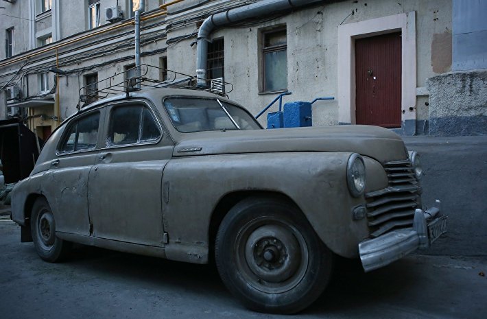 Автоэксперты: расширение зоны платной парковки в Москве разгрузит улицы, но заставит дворы