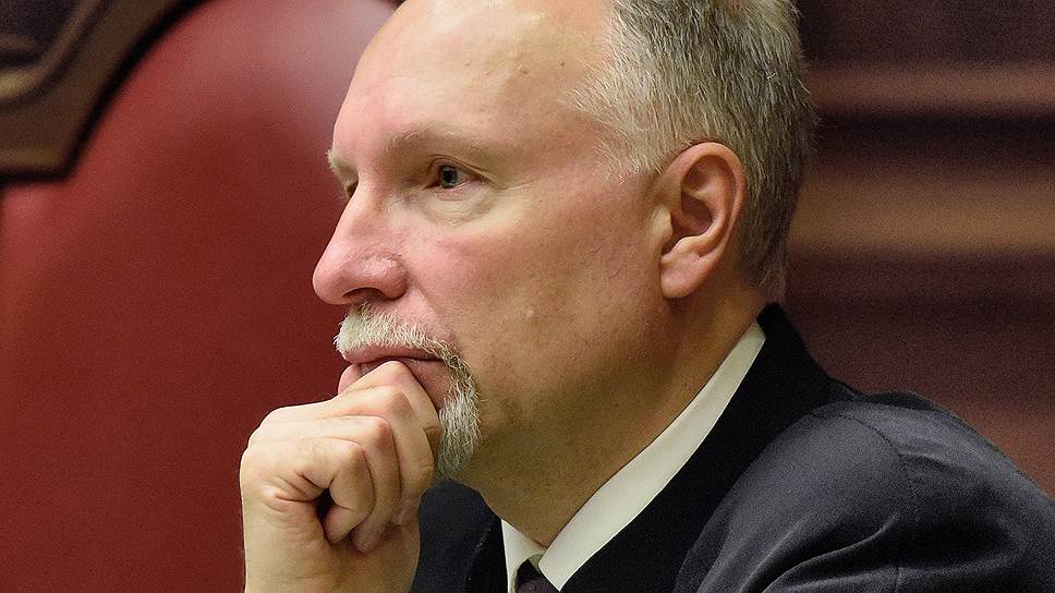 Судья Владимир Ярославцев считает, что КС вышел за пределы своей компетенции
