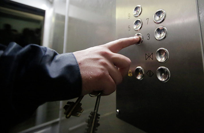 Следователи начали проверку после инцидента с лифтом в одном из медучреждений Москвы