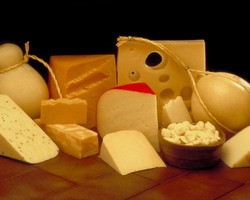 В 2011-2015 гг. продажи плавленых сыров в России сократились на 56,1% и составили 101,6 тыс. т.