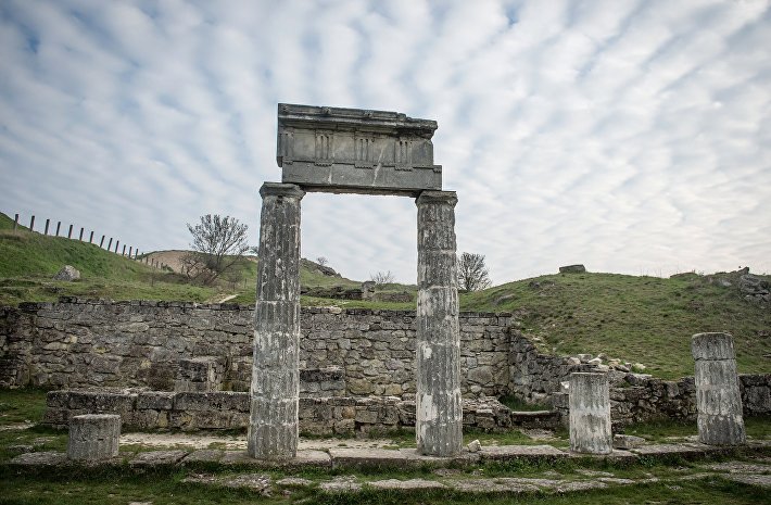 Руины древнего города Пантикапея в Крыму предложили музеефицировать