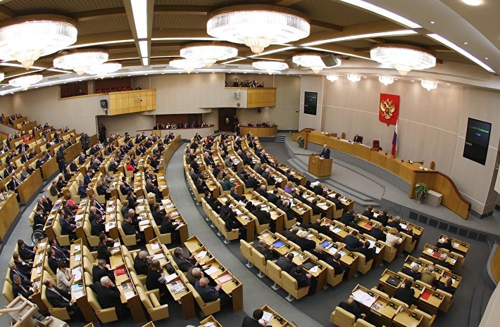 Более 50 бывших депутатов Госдумы еще не покинули служебные квартиры