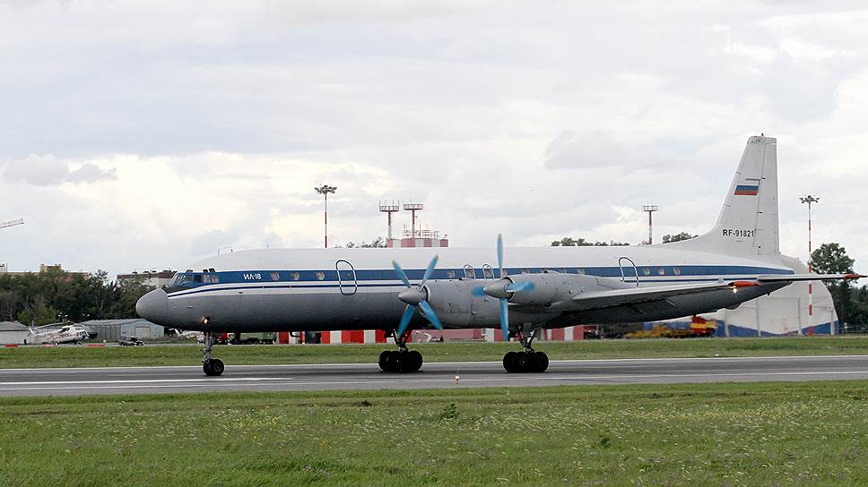 В Якутии аварийно сел самолет, перевозивший офицеров и прапорщиков