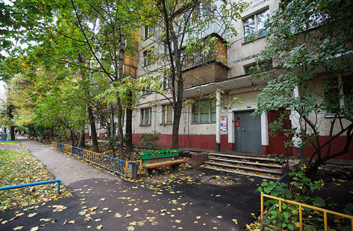 Закон о сносе пятиэтажек поможет обеспечить москвичей качественным жильем – спикер МГД