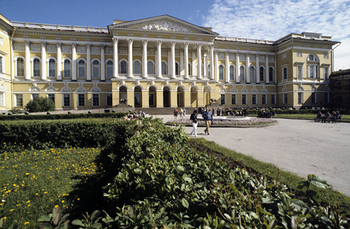 Проект реконструкции Михайловского дворца дорабатывается – директор Русского музея