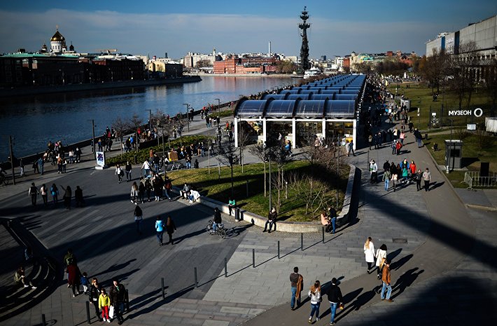 На набережных Москвы появятся новые пешеходные зоны