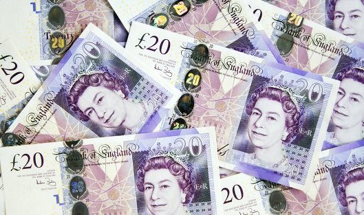 Британский фунт остановил снижение к доллару после парламентских выборов